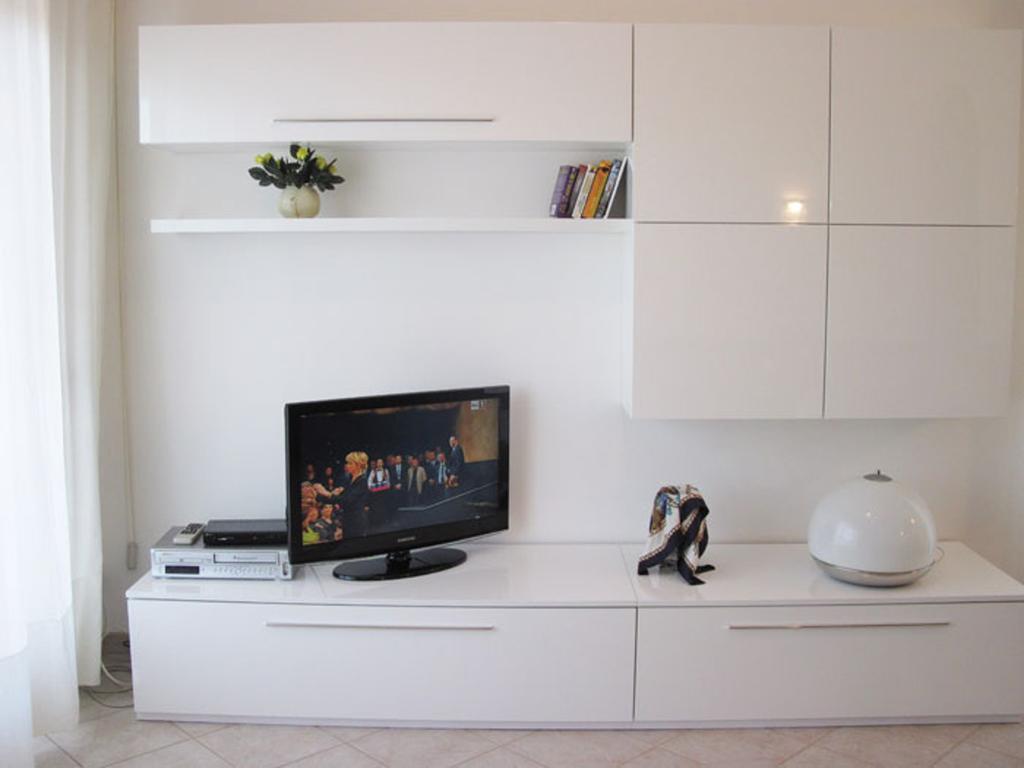 Silky House With Private Parking Apartment โกโม ห้อง รูปภาพ