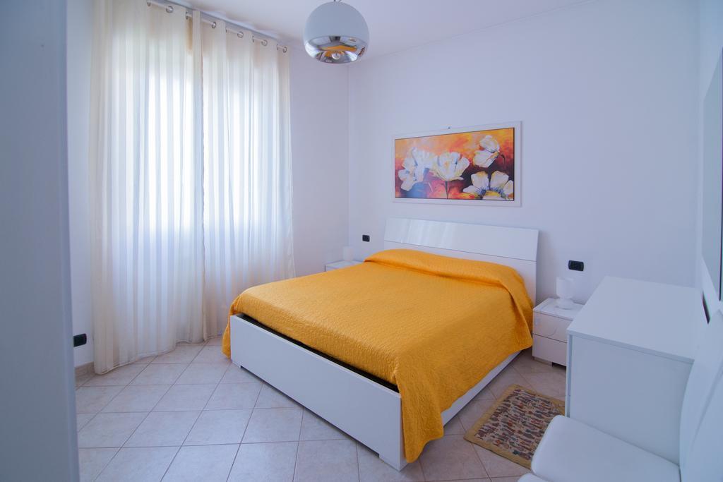 Silky House With Private Parking Apartment โกโม ภายนอก รูปภาพ