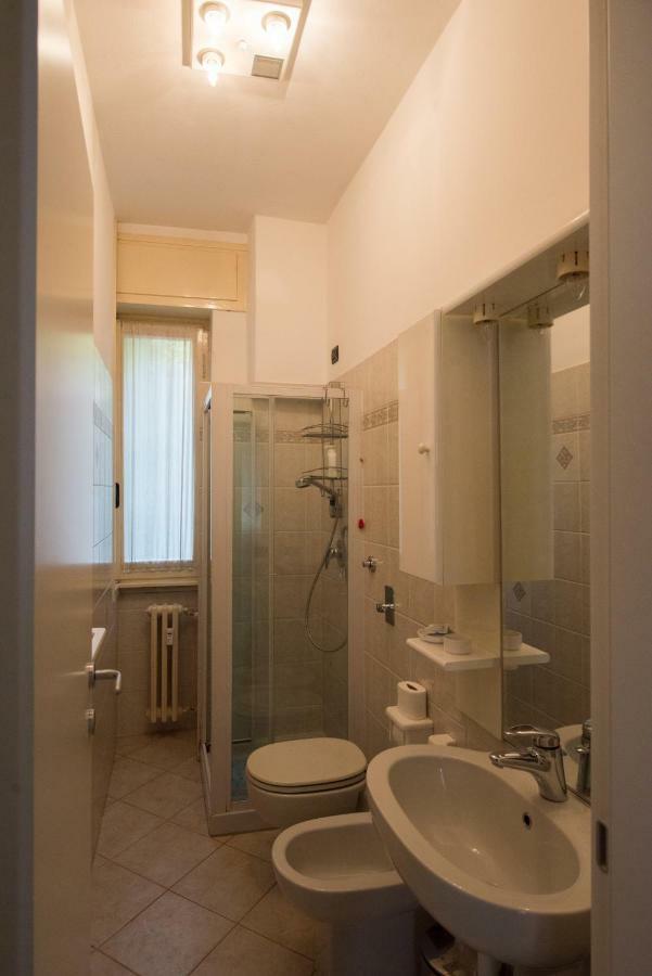 Silky House With Private Parking Apartment โกโม ภายนอก รูปภาพ
