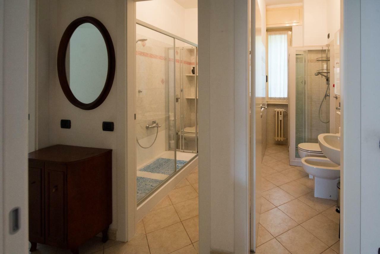 Silky House With Private Parking Apartment โกโม ภายนอก รูปภาพ